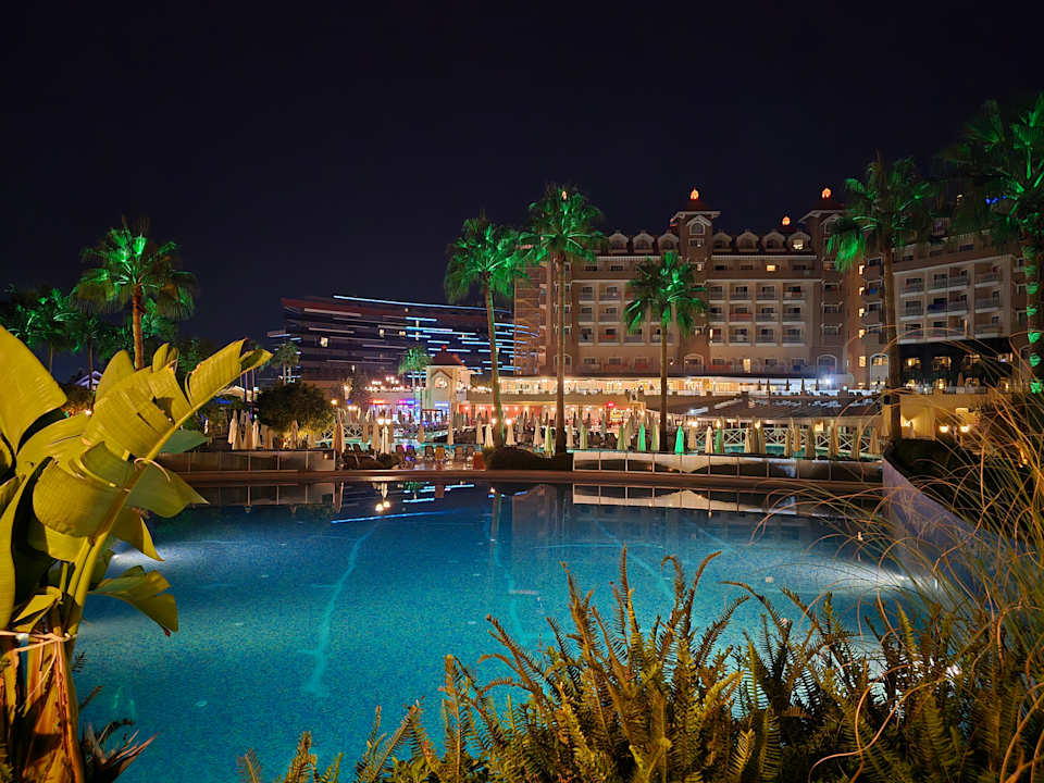 Pool Side Mare Resort & Spa