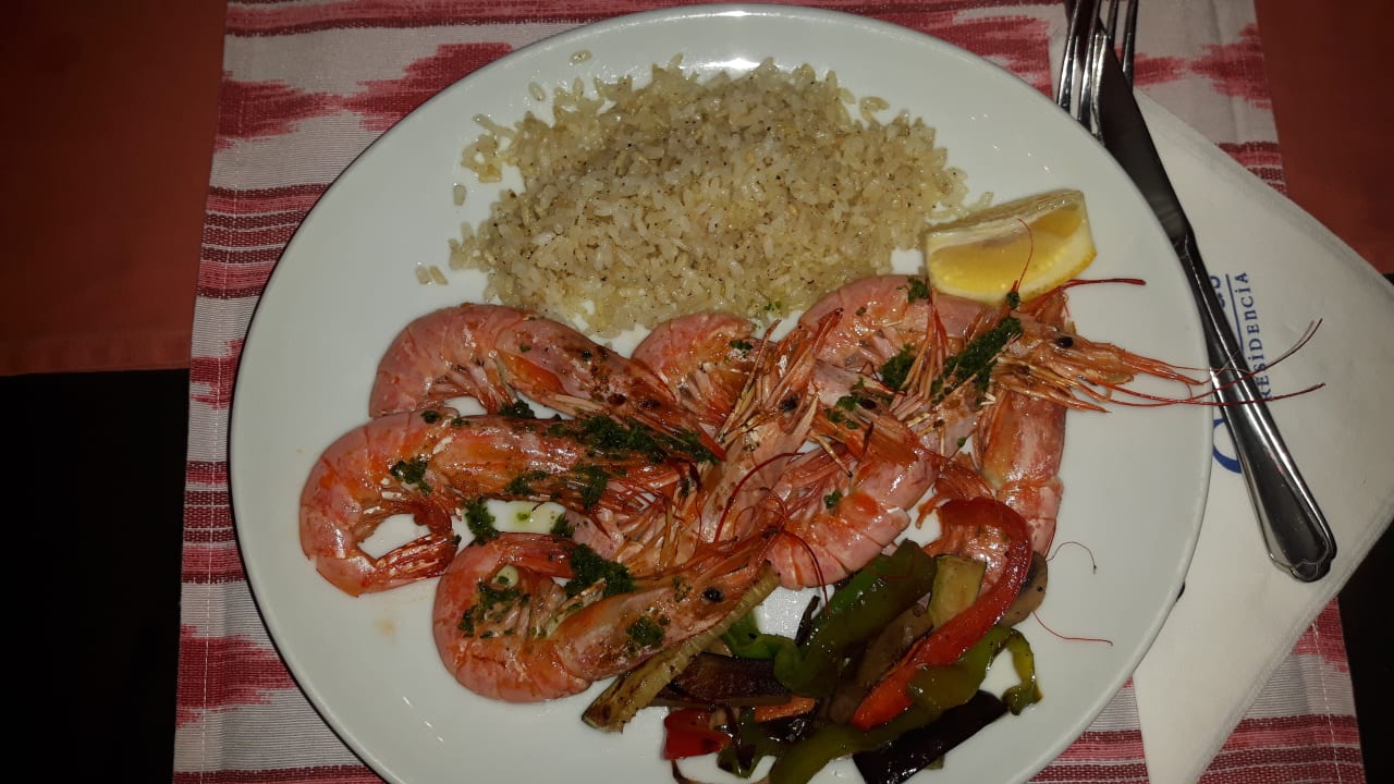 Gastro Villa Columbus Rooms and Restaurant
