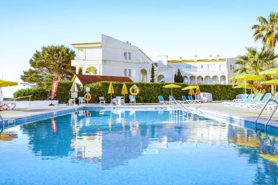 Pool Globales  Cala'n Bosch