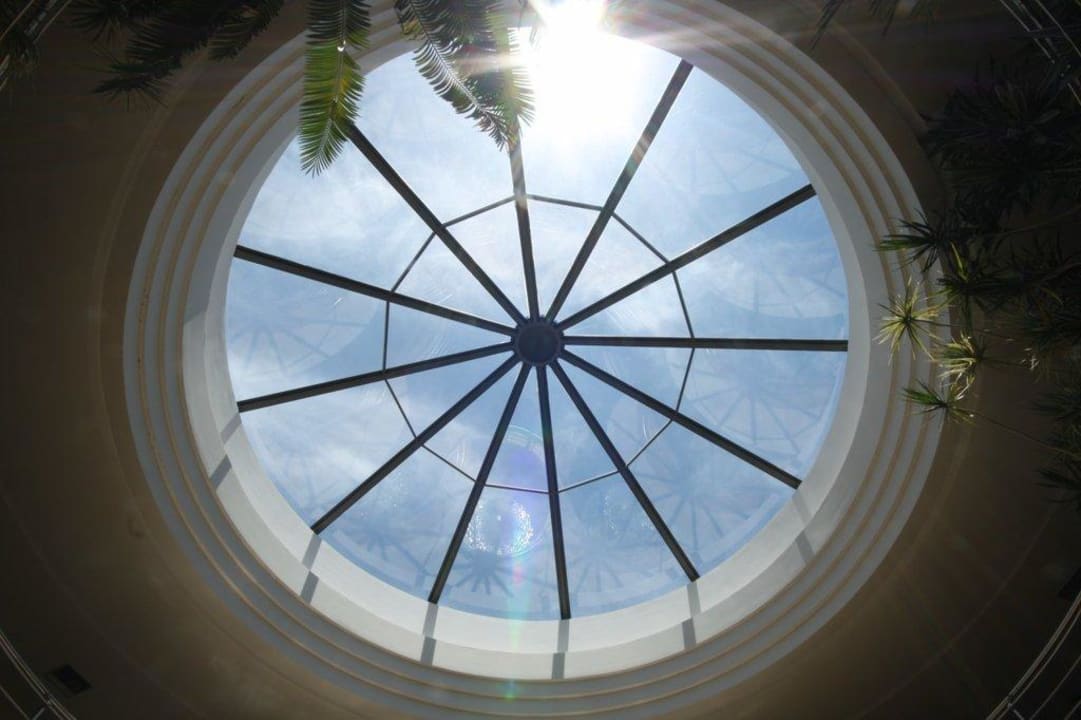 Kuppel in der Lobby Grand Hotel Holiday Resort