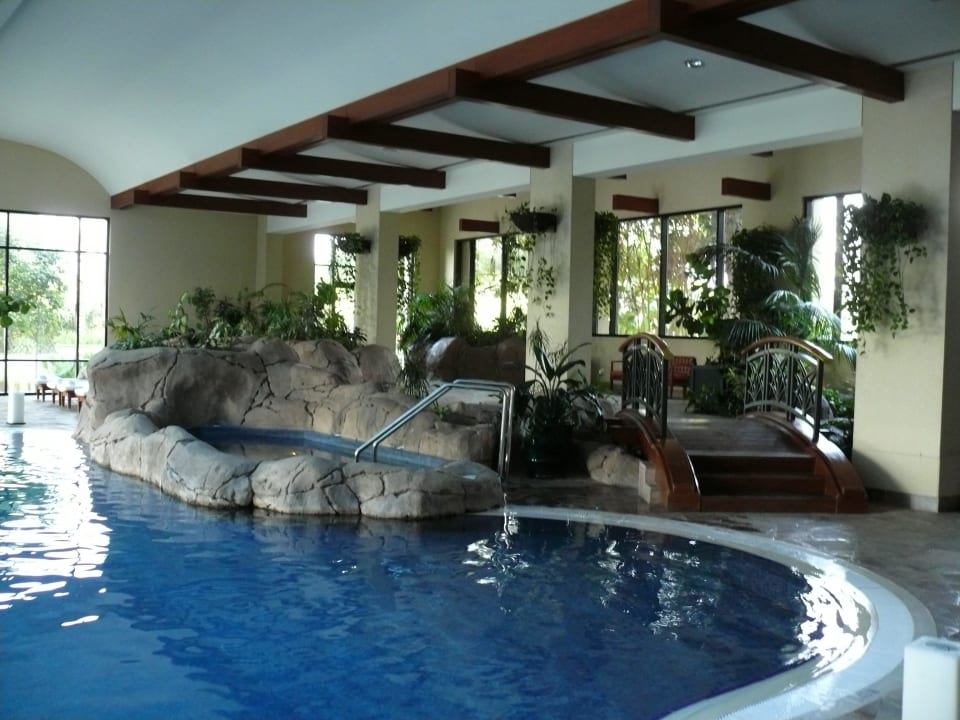 Der Indoorpool Grand Hyatt Dubai