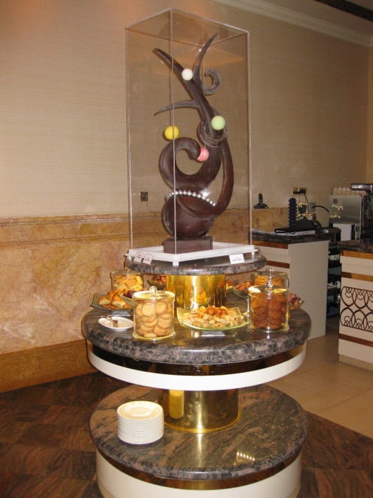 Buffet im Le Vendome Emirates Palace Mandarin Oriental