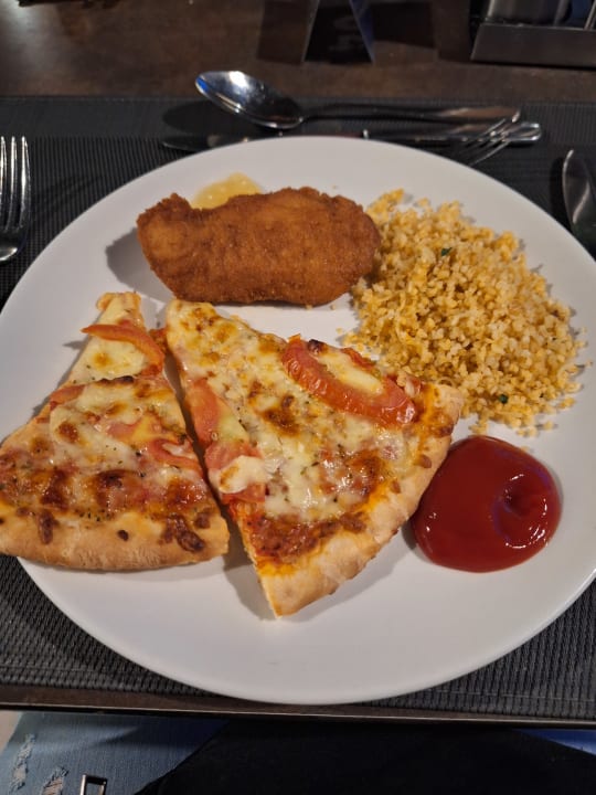 Gastro Crystal Springs Beach Hotel