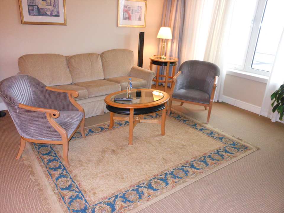 Deluxe Suite 426 - Wohnzimmer Sheraton Warsaw Hotel