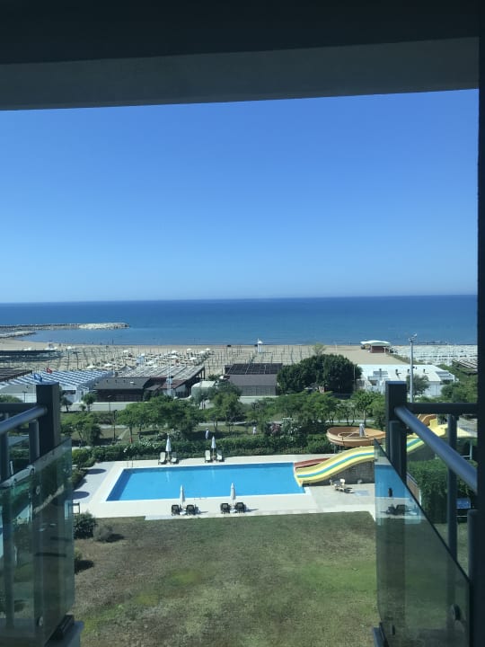 Ausblick Commodore Elite Suites & Spa - Adults only