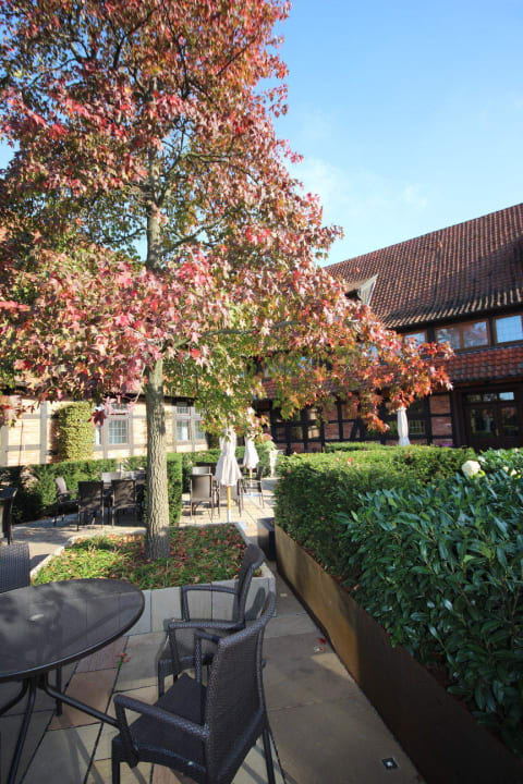Terrasse im Innenhof Hotel Kokenhof