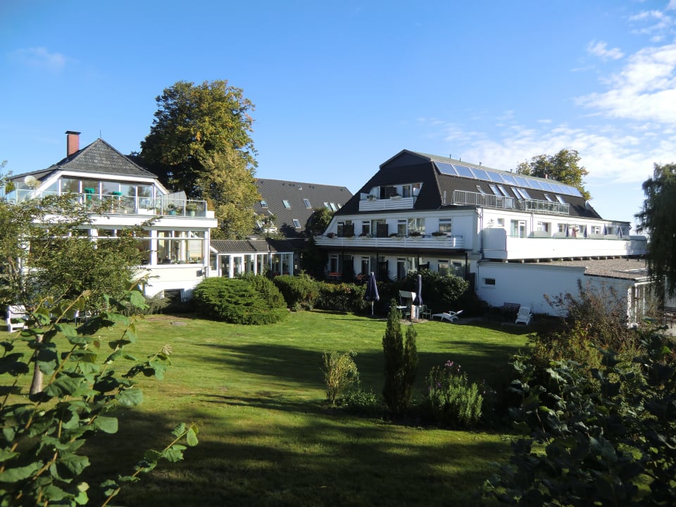 "Gartenanlage" HofHotel Krähenberg (Grömitz) • HolidayCheck (Schleswig