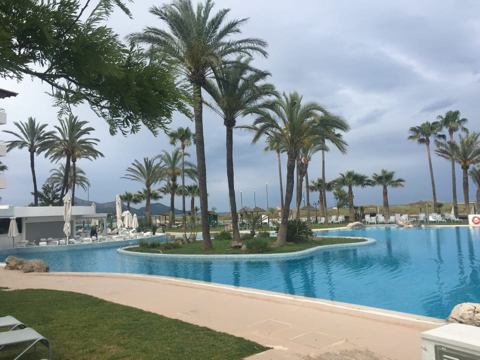 Pool Playa Esperanza Resort