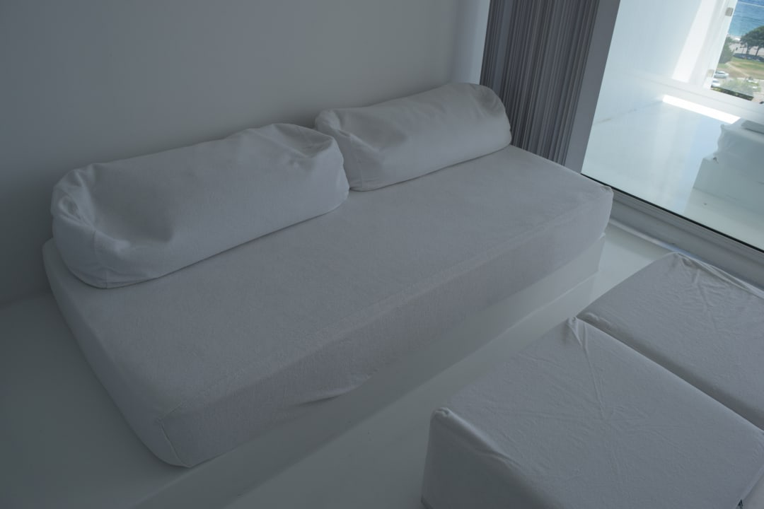 Sofa im Zimmer Hotel SU & Aqualand