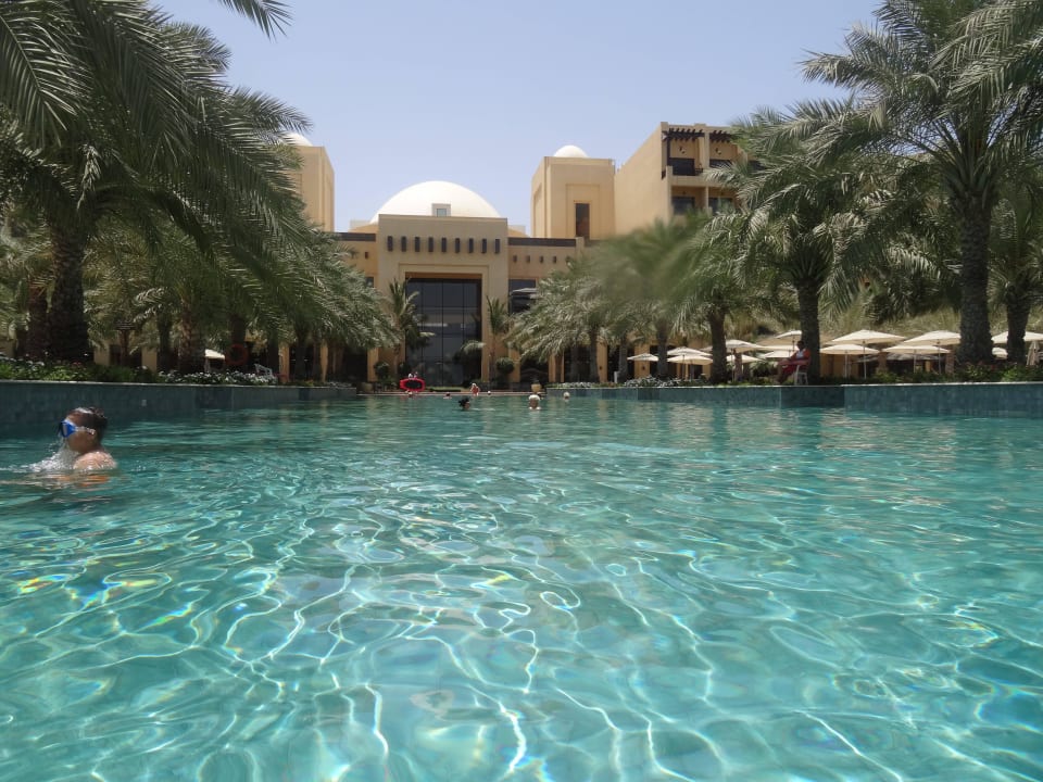 Pool Wassertemperatur 28C Rixos Al Mairid Ras Al Khaimah