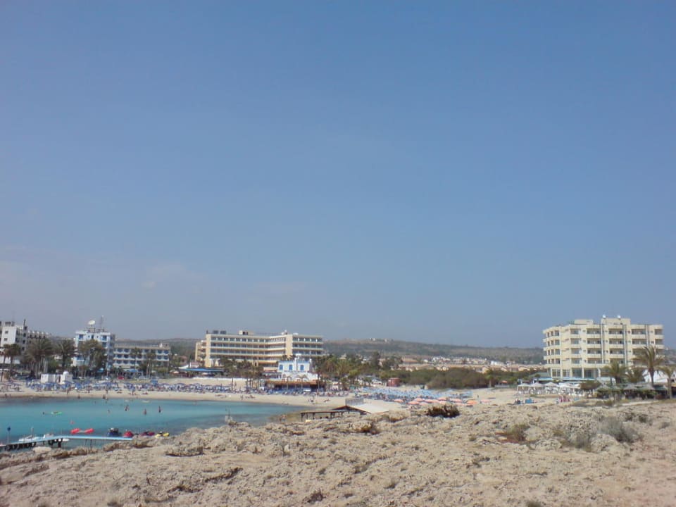 Sandy Bay Tasia Maris Gardens