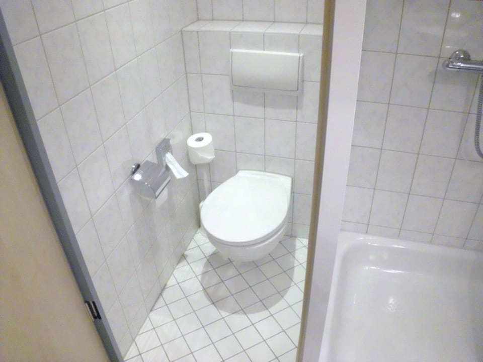 Bad mit Dusche Holiday Inn Express Berlin City Center