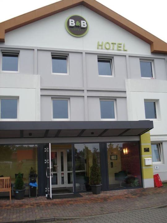 Eingangsbereich B&B Hotel Berlin Genshagen-Süd