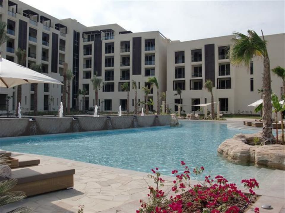 Pool Park Hyatt Abu Dhabi Hotel and Villas