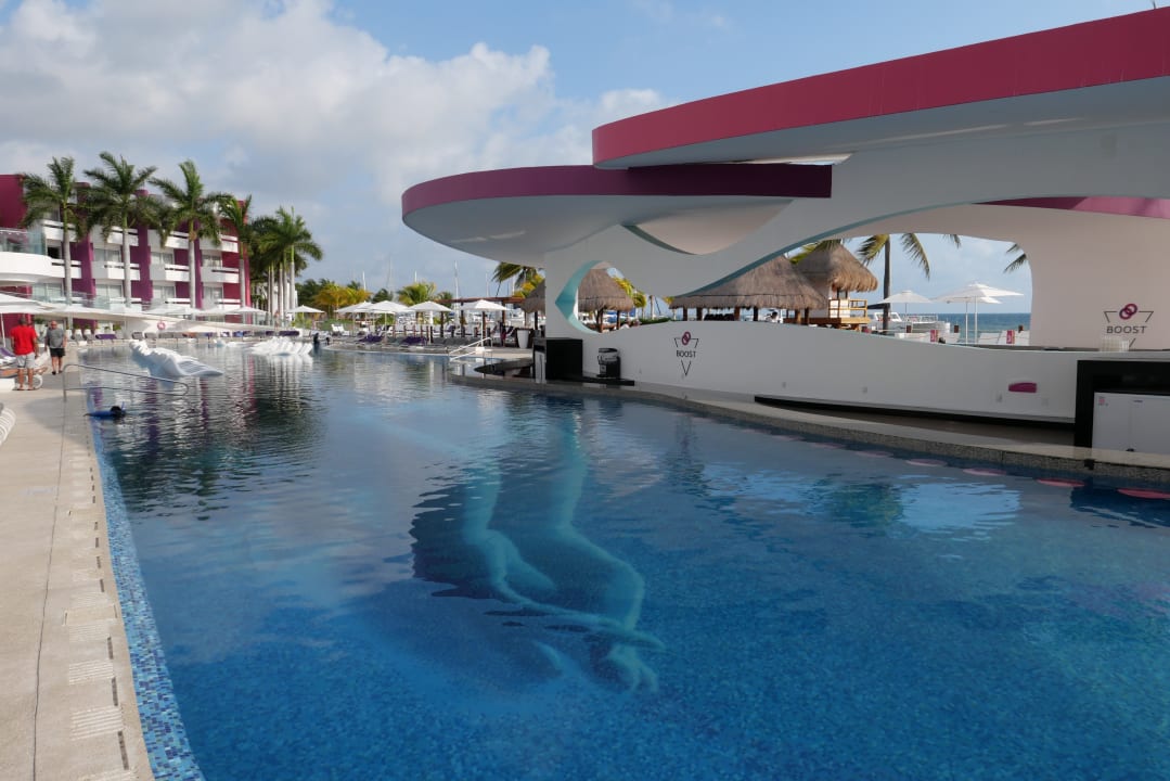 Pool Temptation Cancun Resort - Adults only