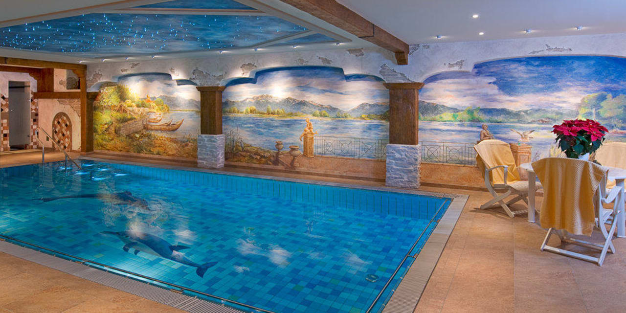 Neuer Pool Hotel Steinbach