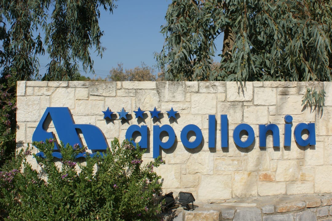Вывеска Apollonia Beach Resort & Spa