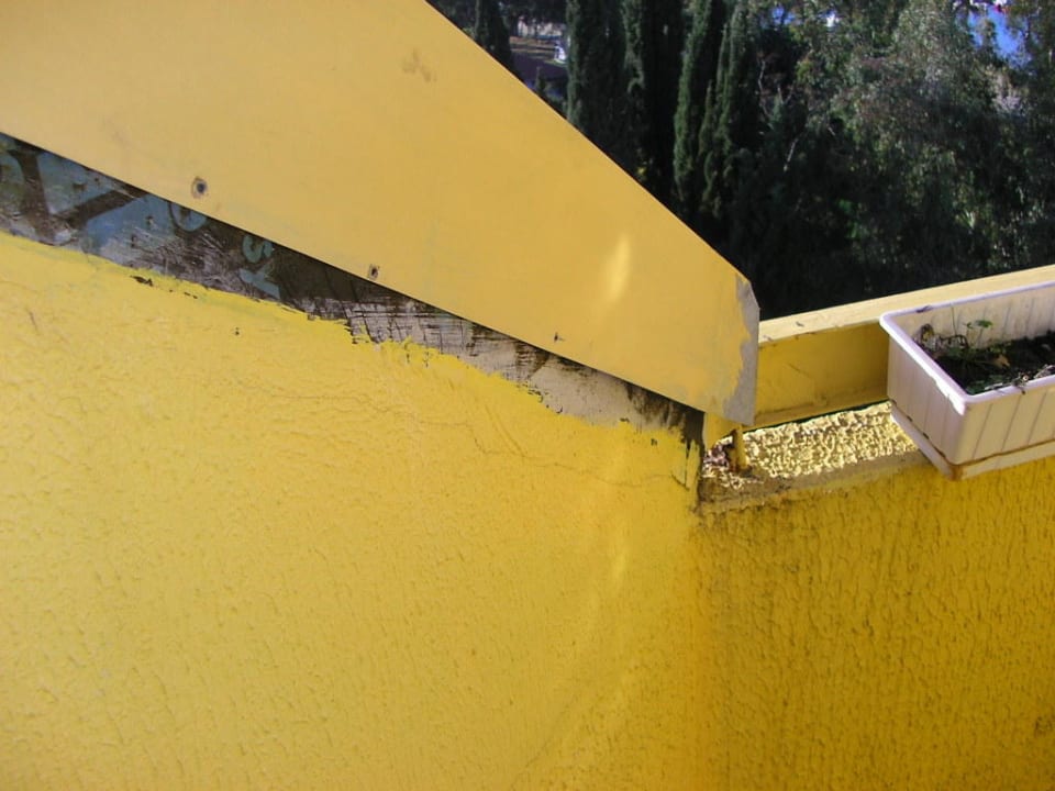Blechverkleidung auf dem Balkon Incekum Su Hotel