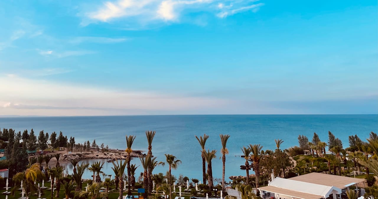 Strand Crystal Springs Beach Hotel