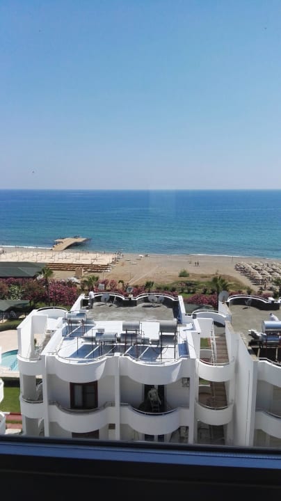 Ausblick aus Fenster im Flur Hotel Royal Garden Beach