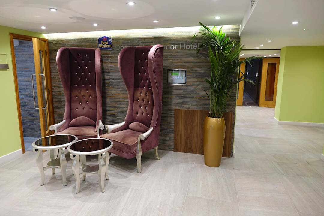 Gute Dekoration, auch benutzbar Donnington Manor Hotel