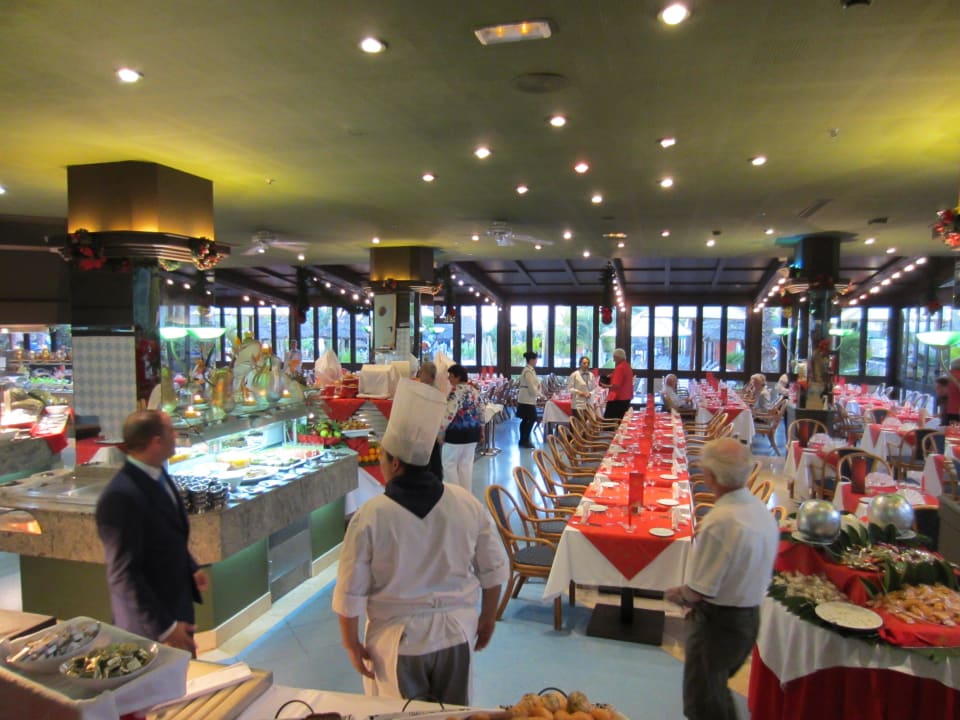 Weihnachtsabend Corallium Beach by Lopesan Hotels - Adults only
