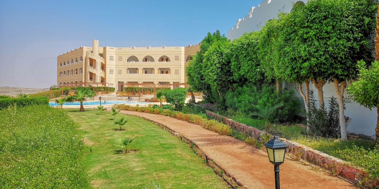 Gartenanlage Three Corners Equinox Beach Resort