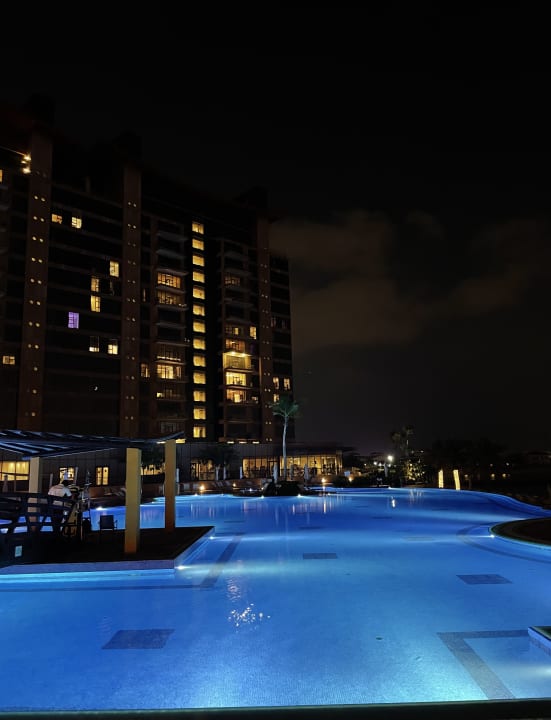 Pool Andaz Dubai The Palm, by Hyatt