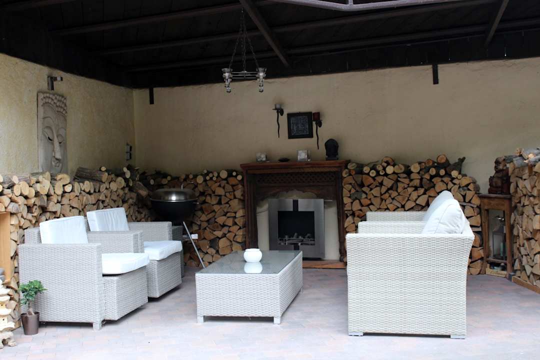 Gartenanlage Altstadthaus Buddha