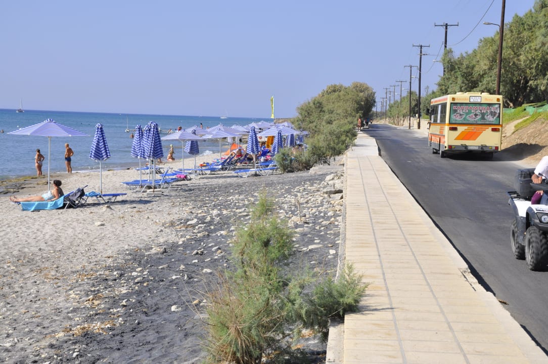 Strand mit Schirmen Atlantica Mikri Poli Kos
