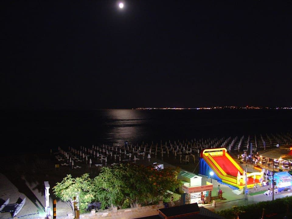 Sicht aus dem Studio Nachts Fiesta Beach & Fiesta M