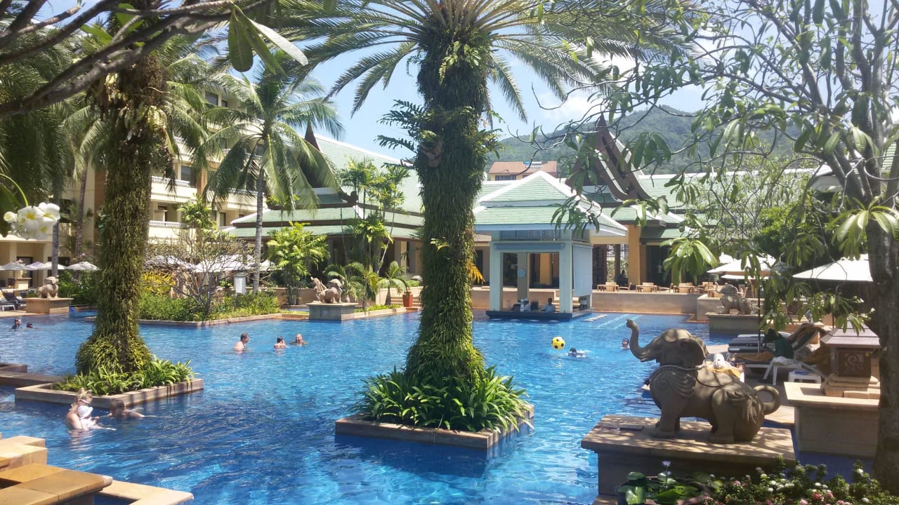 Basen ogónodostępny Holiday Inn Resort Phuket