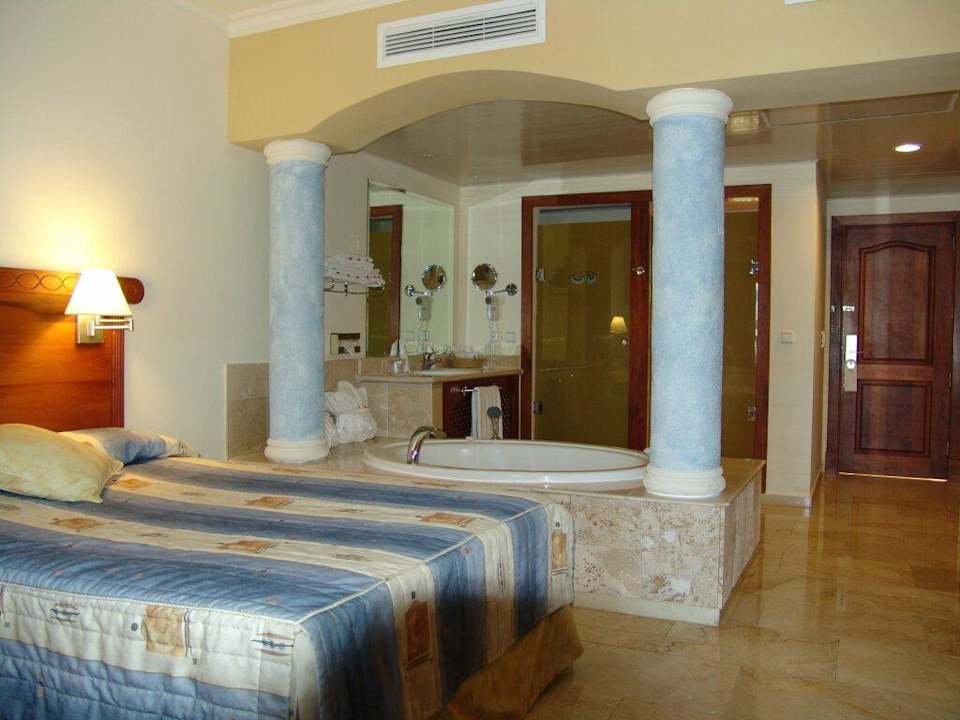 Zimmer Royal Suite Hotel Grand Palladium Palace Resort, Spa & Casino