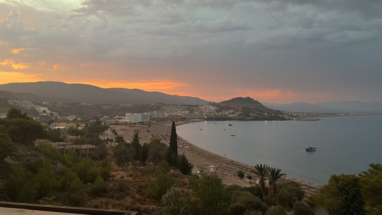 Ausblick Lindos Blu, Luxury Hotel & Suites - Adults only