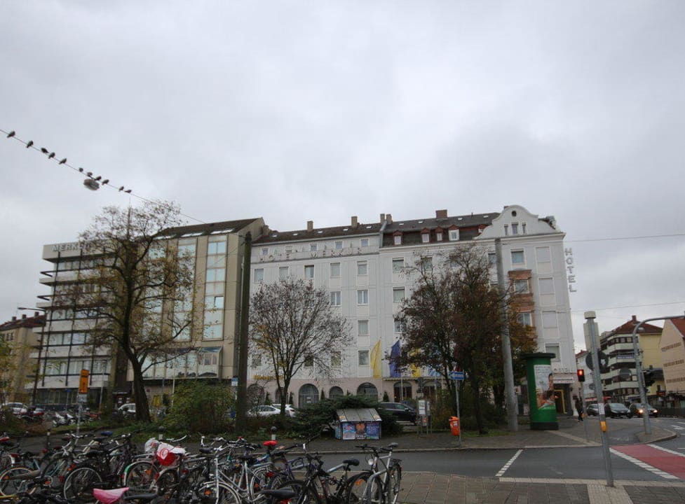 Ansicht vom Südausgang Hbf Ringhotel Loew's Merkur