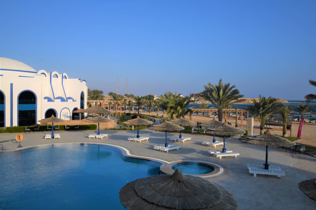 Pool Coral Sun Beach