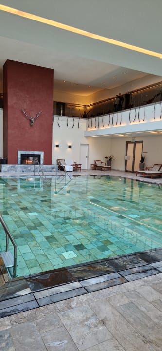 Pool Wald & Schlosshotel Friedrichsruhe