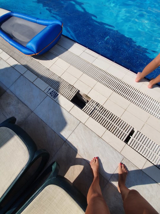 Pool Well Palace Side