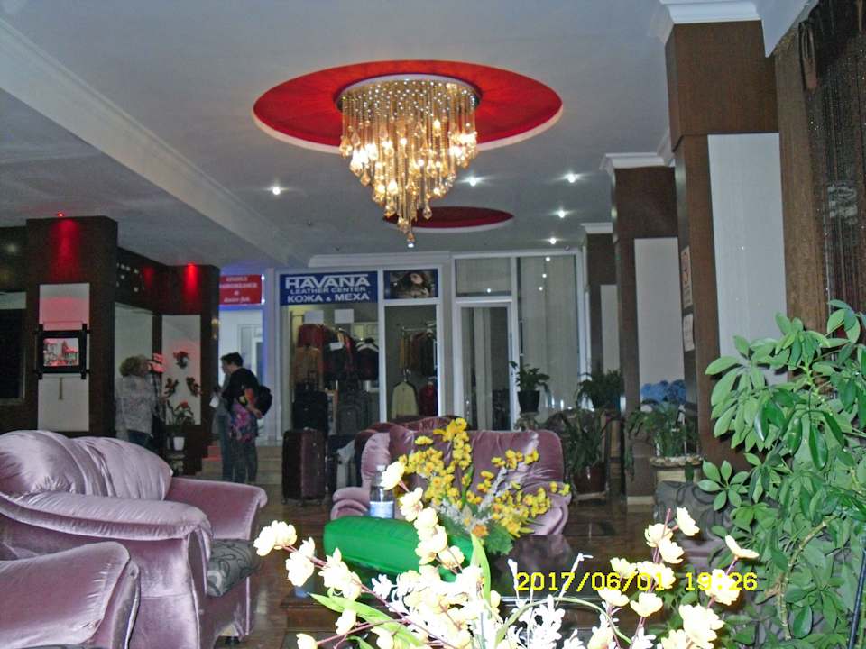 Lobby Hotel Ideal Beach