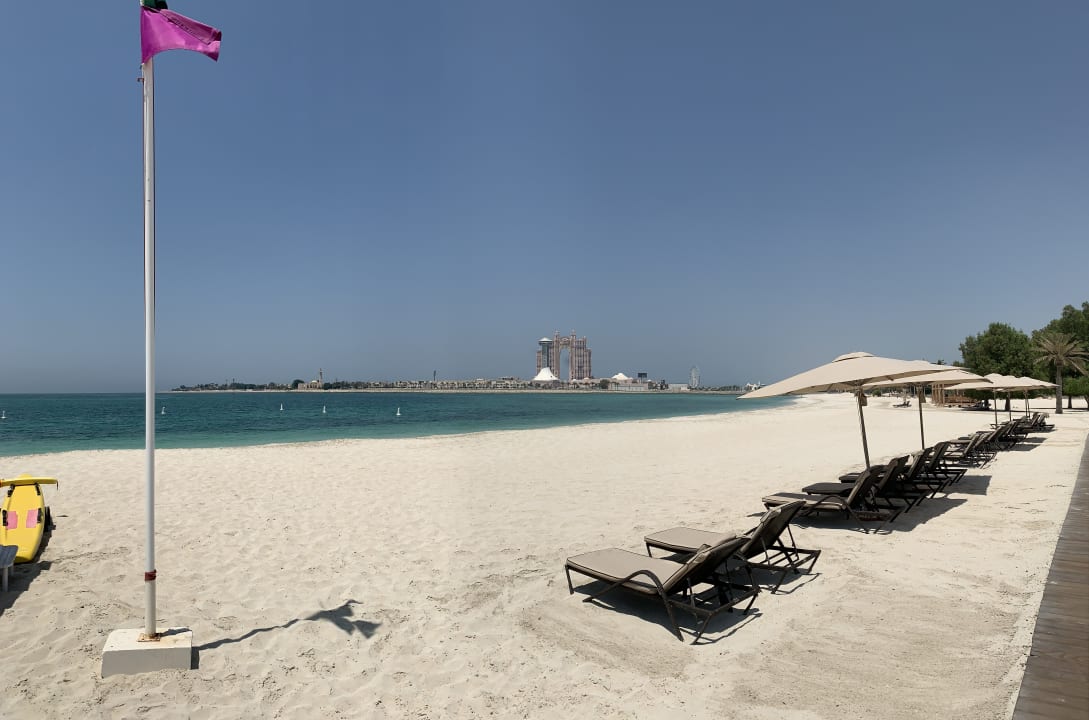 Strand Emirates Palace Mandarin Oriental