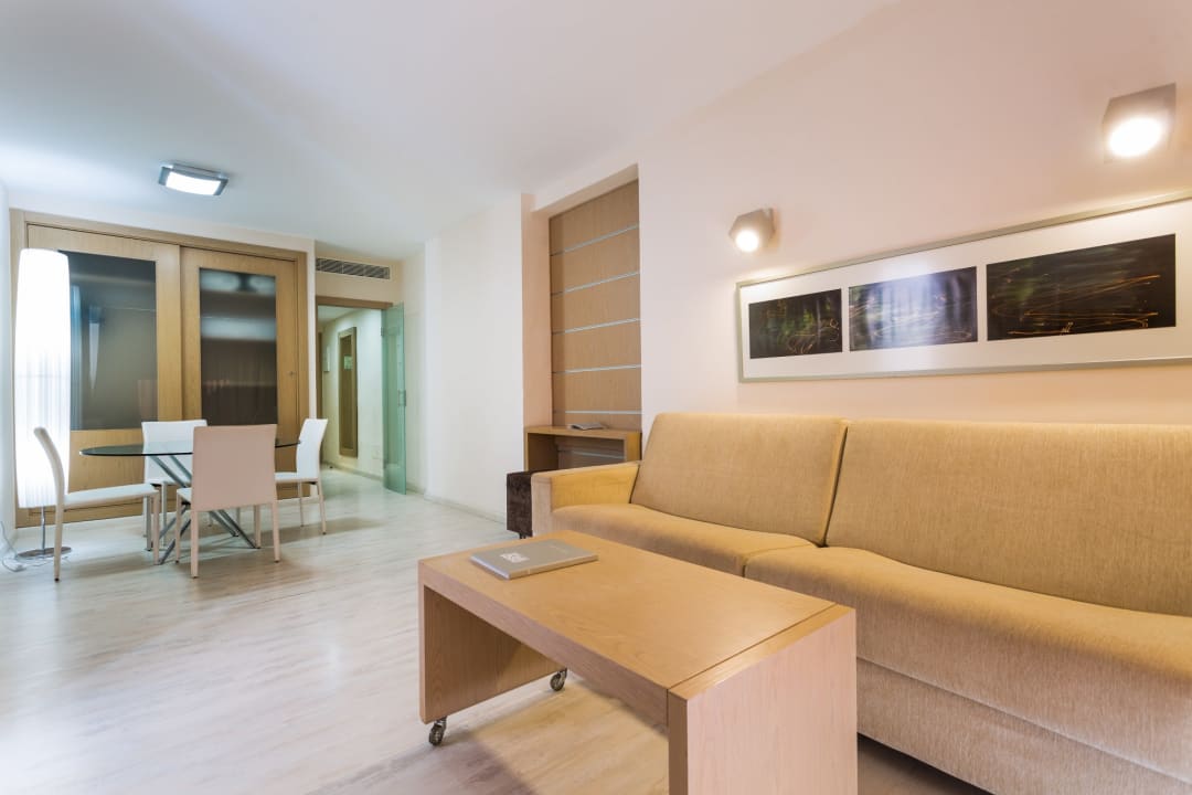 Zimmer Sirenis Seaview Country Club