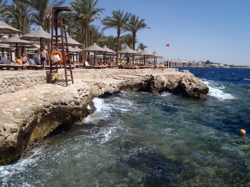Strand vom Meer aus The Grand Hotel Sharm El Sheikh