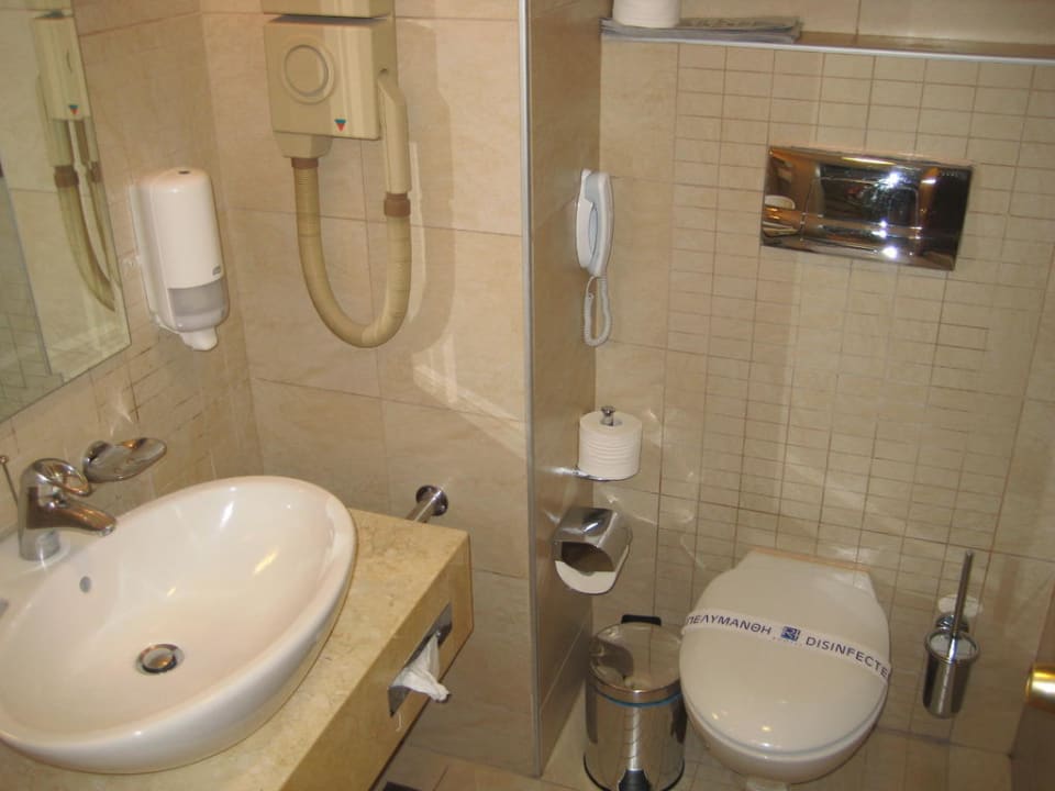 Bad 321 Türe klemmte wie verrückt Hotel Calypso Beach