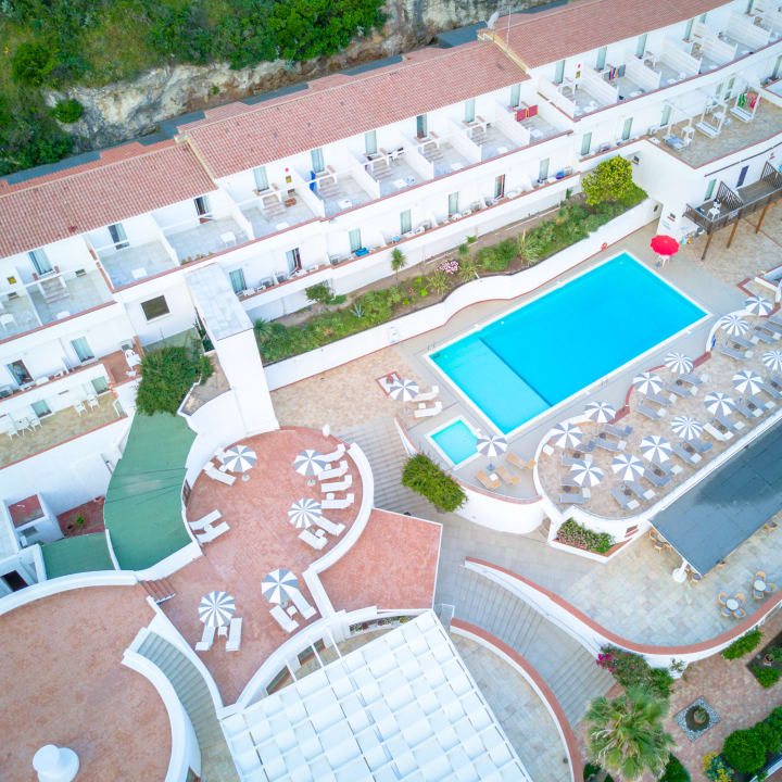 Pool Hotel Pedraladda