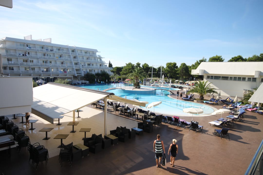 Blick zum Pool Hotel Olympia