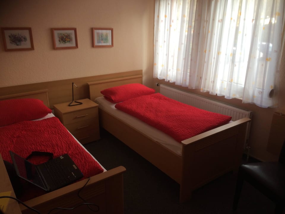 Std. Zimmer Pension Zum Angestellten