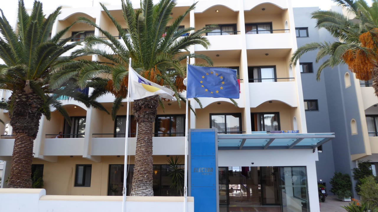 Straßenseite Hotel Elektra Beach