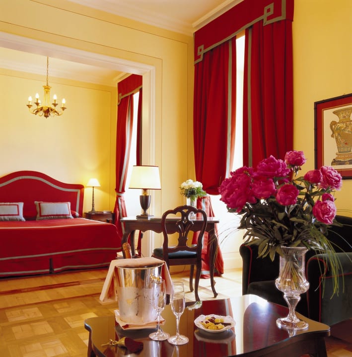 Junior Suite Deluxe vista lago Grand Hotel Majestic