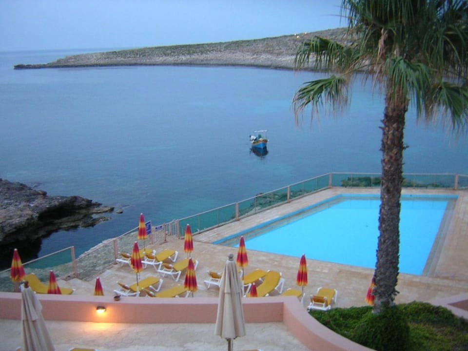 Aussicht Comino Hotel & Bungalows