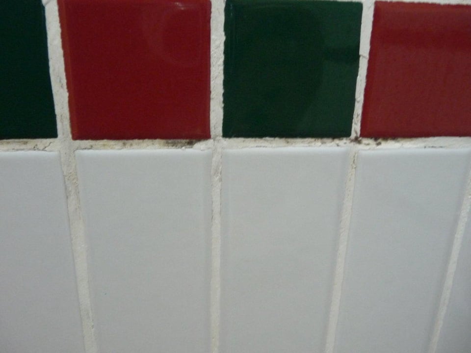 Schimmel im Bad Jumeirah Beach Hotel